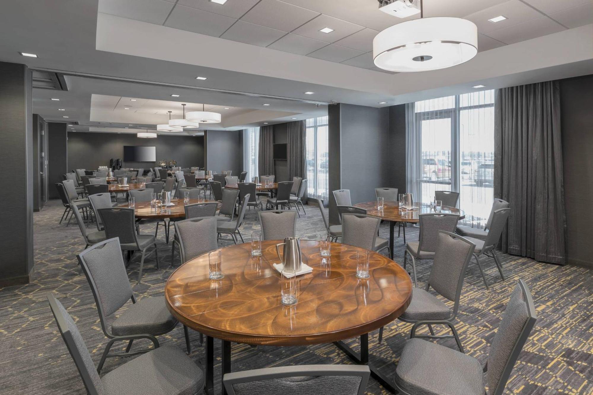 Courtyard By Marriott Halifax Dartmouth Hotel Exterior photo